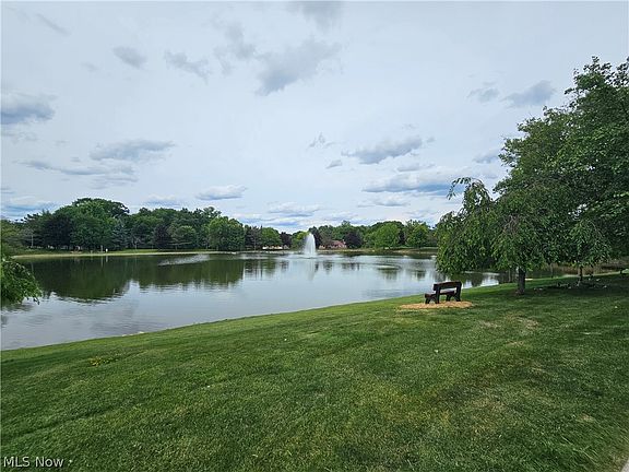 3rd image of 8605 Scenicview Dr APT 203