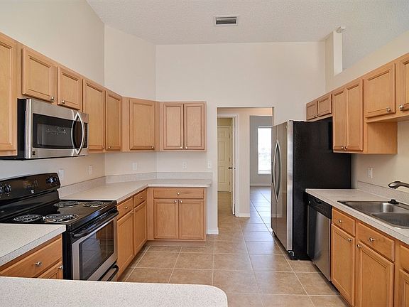 5th image of 3550 SW Rivera St