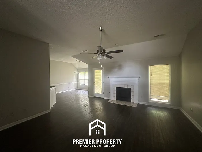 2638 Country Glade Dr — Photo 3