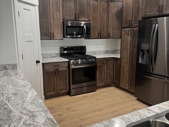 4th image of 1936 W River View Dr #B