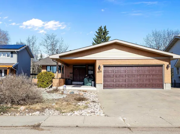 227 Westridge Rd NW, Edmonton, AB T5T 1B9