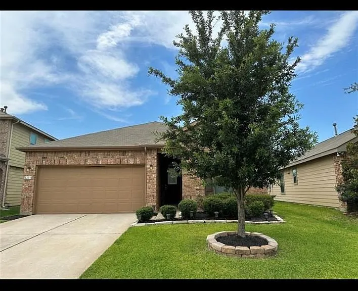 4219 Kendall Rock Ln — Photo 1