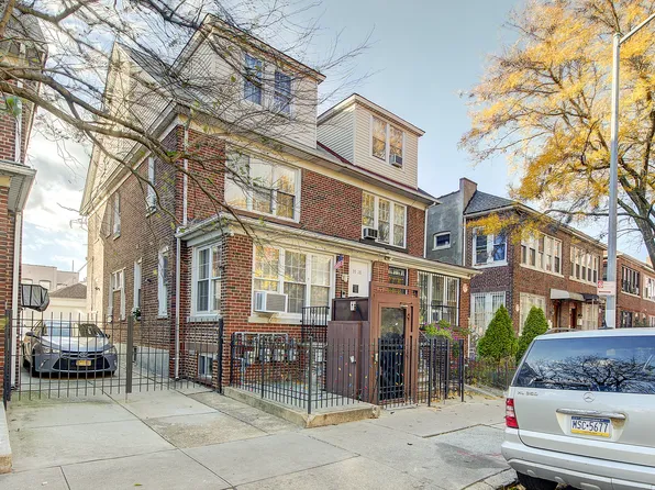 35-28 93rd Street image 1 of 26