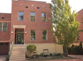 1210 S Main St, Saint Charles, MO 63301