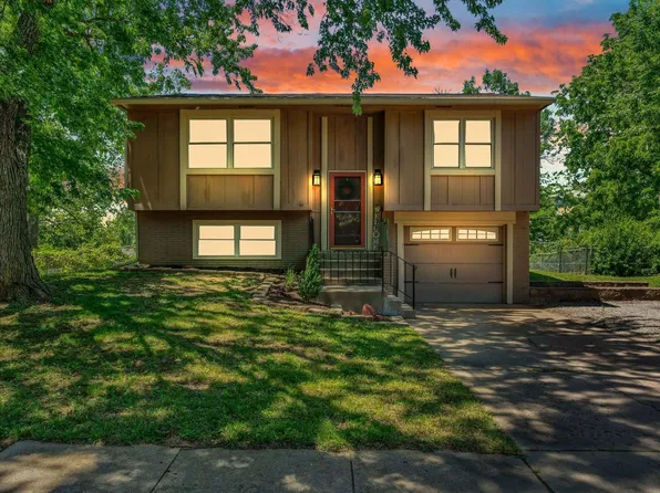 3757 SE Fremont St, Topeka, KS 66609