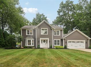 532 Rockwood Ct, Avon Lake, OH 44012