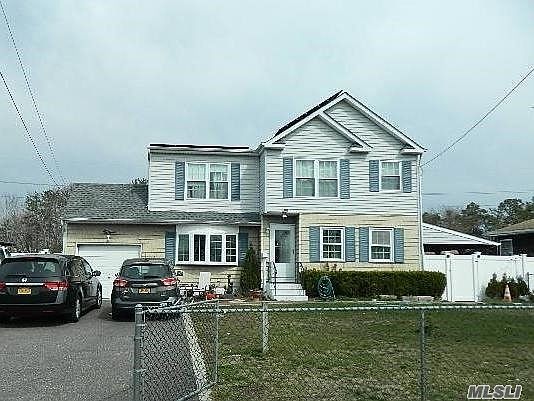 2nd image of 15 Heyward St