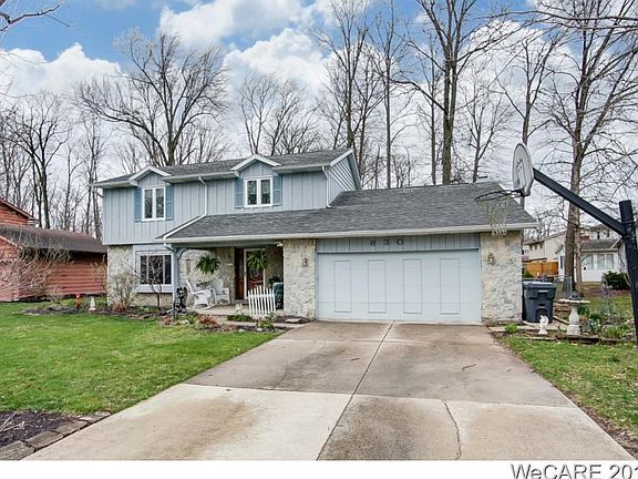 3rd image of 630 Tall Oaks Ave