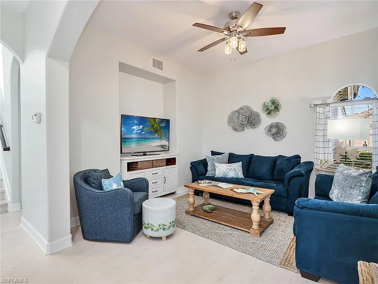 6096 Dogleg Dr — Photo 24