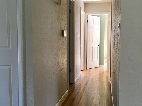 5th image of 1265 Claremont Dr