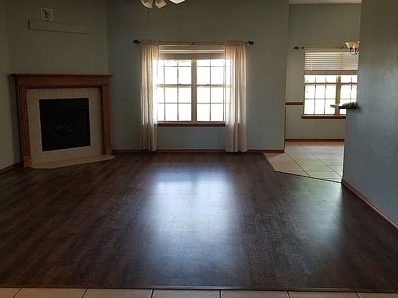 4th image of 1500 Kestrel Ct