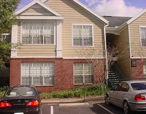 1 Bedroom/1 Bathroom 3rd Floor Condo At Plantation Park Available October 15th! — Photo 1