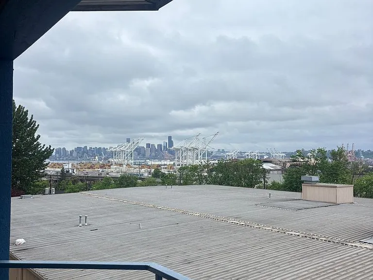 City View Apartments in West Seattle — Photo 120