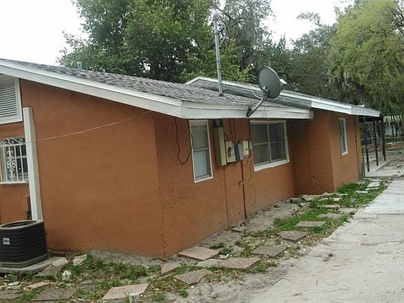 4th image of 2303 W Woodlawn Ave
