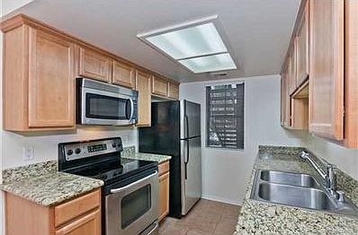 5th image of 14990 Avenida Venusto Unit 39