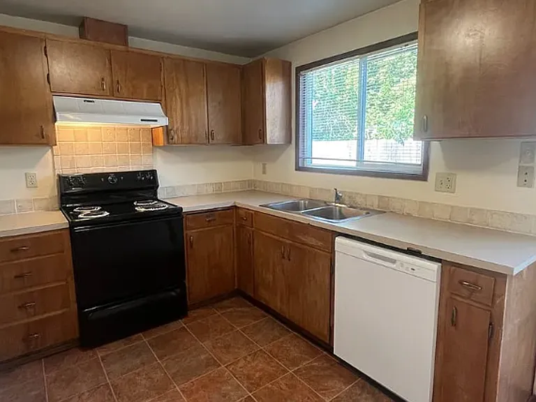 3869 N Clarey St — Photo 14