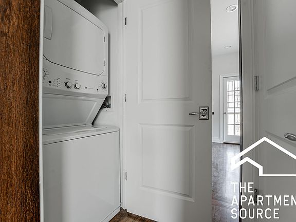 3rd image of 650 W Buckingham Pl #3E
