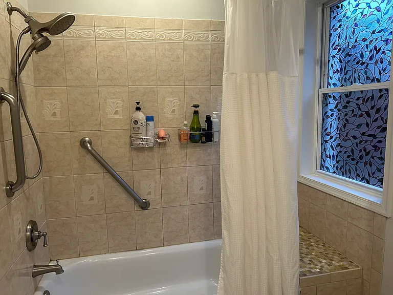 2nd Floor Bathroom