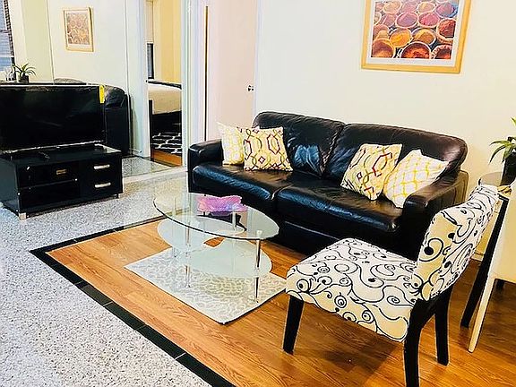 3rd image of 150 W 51st St #1030