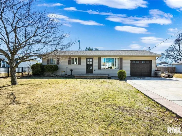 12906 W Center St, Hanna City, IL 61536