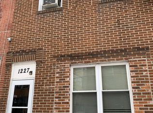 1227 Jackson St #2, Philadelphia, PA 19148