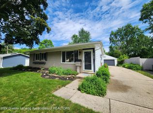 3700 Alpine Dr, Lansing, MI