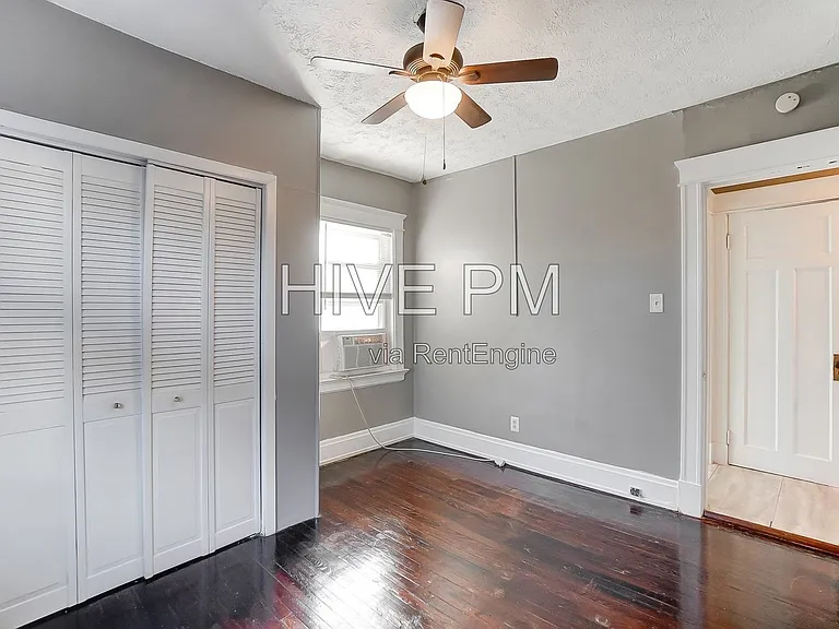 3636 Besuden Ct #2 — Photo 15