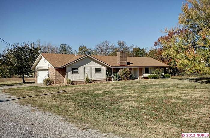 2nd image of 763 Valentine Ln
