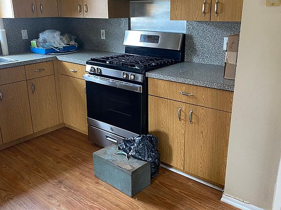 3rd image of 22 Sandalwood Ave Floor 2