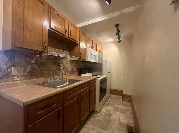 25 S William St APT 1, Johnstown, NY 12095