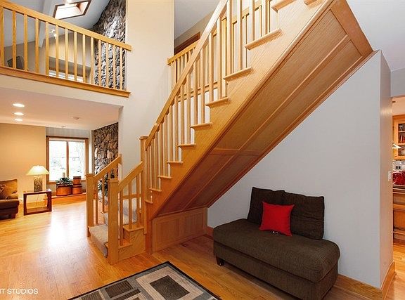 2nd image of 8011 Highland Ave