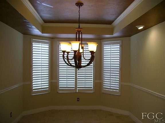 3rd image of 32 Falconwood Ct