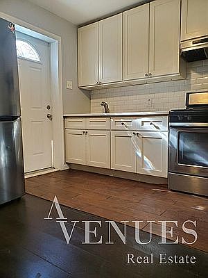 5th image of 966 Greene Ave APT 1