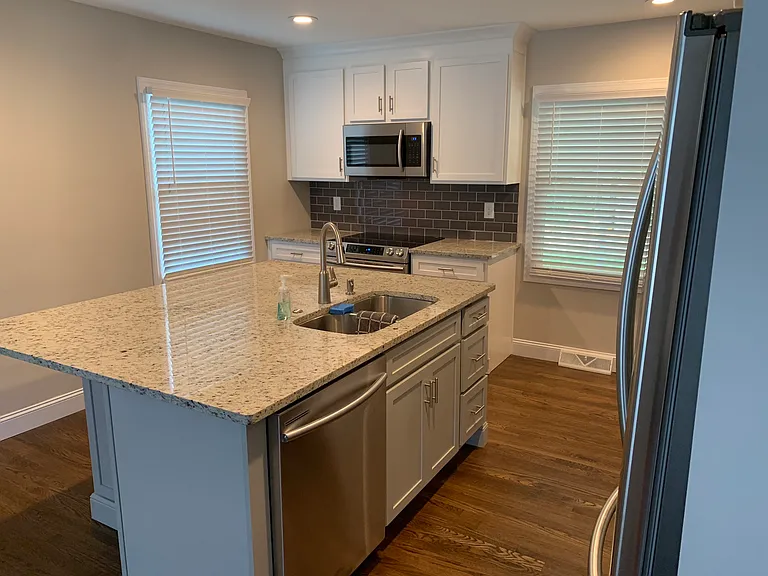 3901 Slagle Dr — Photo 5