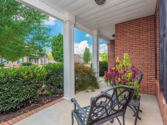 5th image of 7836 Chillingsworth Ln
