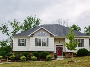7313 Landlock Dr, Ooltewah, TN 37363