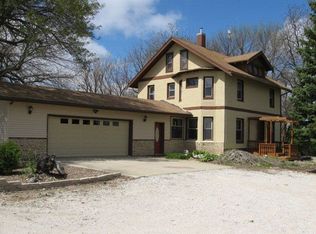 2473 Dakota Ave, Moorland, IA 50566