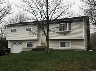 115 Rolling Meadows Rd, Middletown, NY 10940