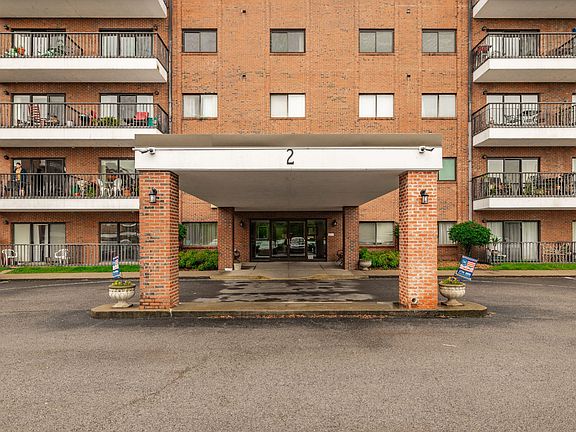 3rd image of 200 Sanders Ferry Rd APT 2408