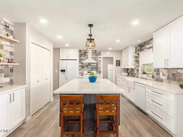 4630 E Capri Avenue, Mesa, AZ 85206