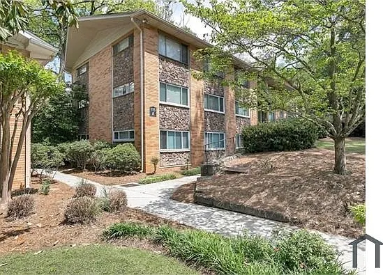 115 Biscayne Dr NW #B1 — Photo 3