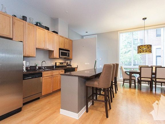 3rd image of 309 N Union Ave Unit A