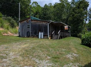 6117 Aj Osborne Hwy, Blackwater, VA 24221