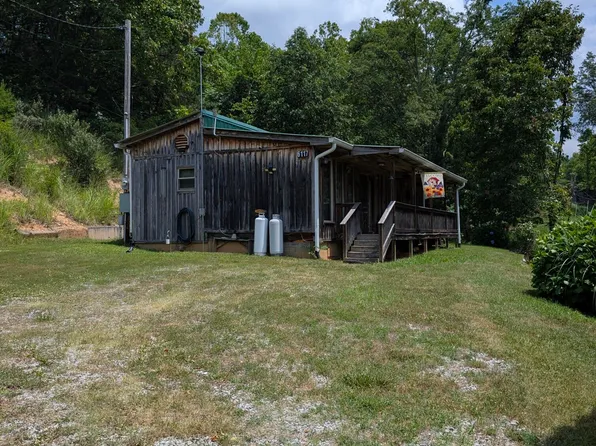 6117 Aj Osborne Hwy, Blackwater, VA 24221