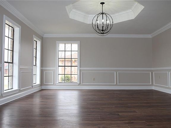 2nd image of 12971 Jeanne Ct
