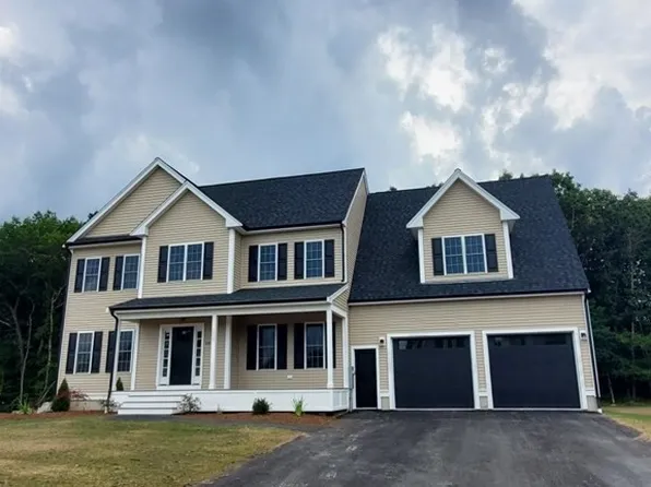 12 Cypress Dr, Brockton, MA 02301