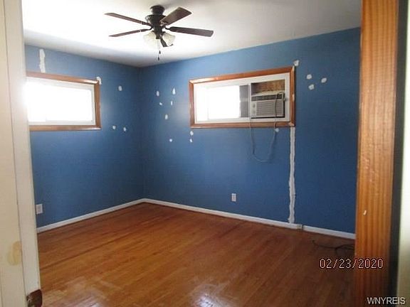 2nd image of 14150 School St
