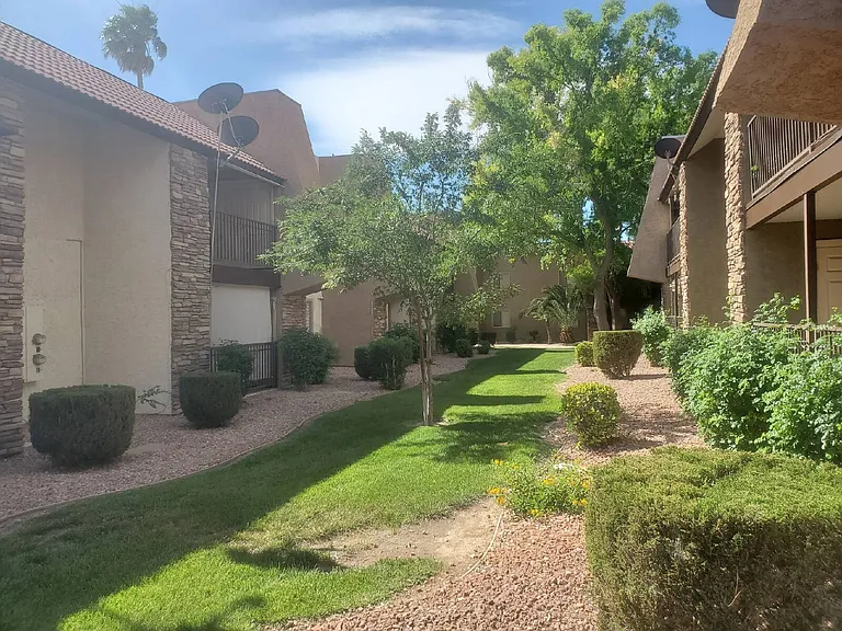 4972 River Glen Dr #178 — Photo 11