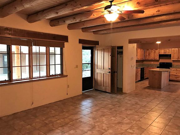 3rd image of 319 Pond Ct