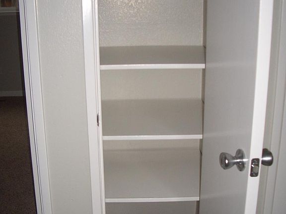 3rd image of 5490 Thornwood Dr